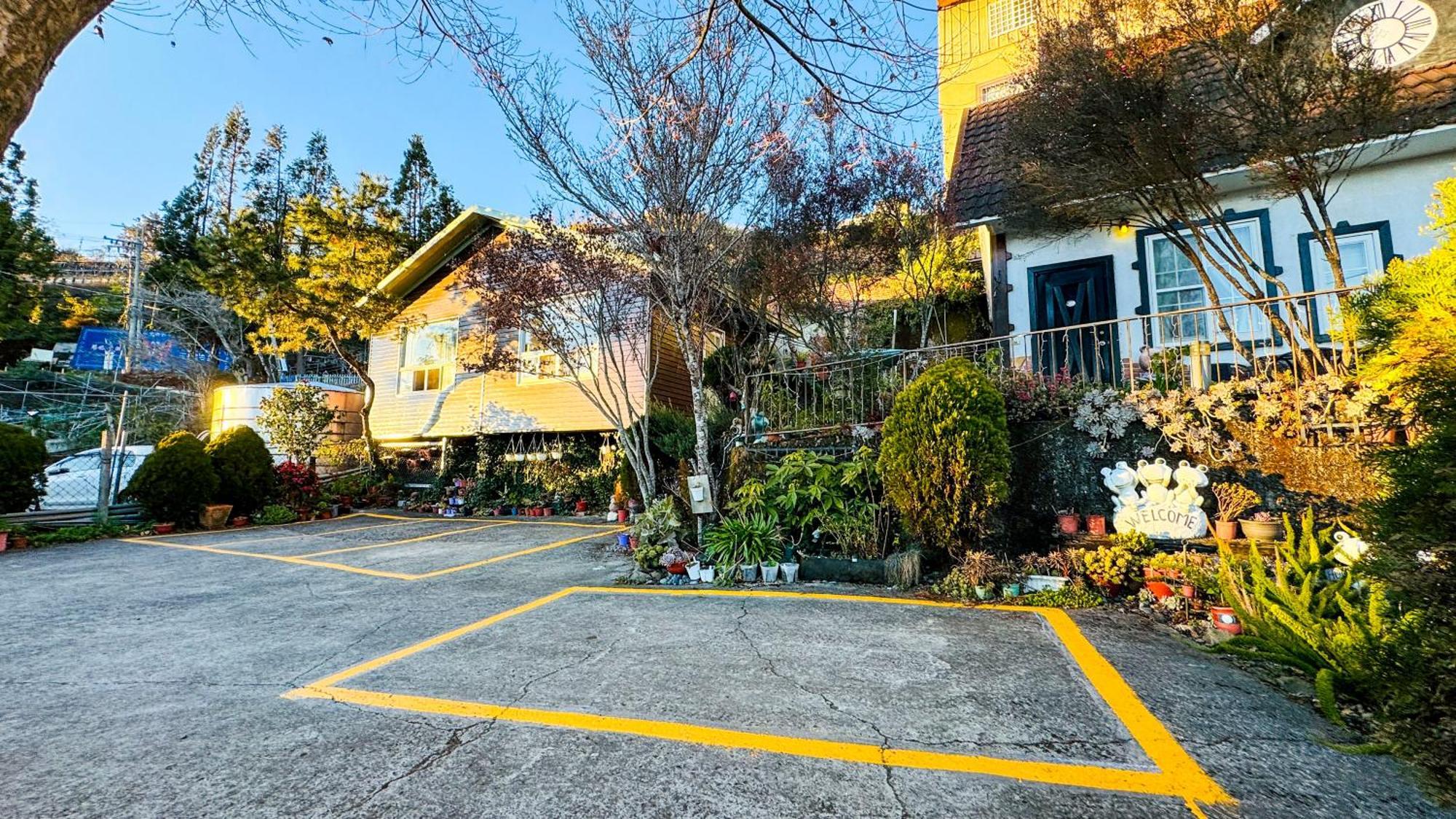 31 Homestay Renai Exterior photo
